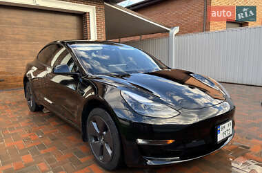 Tesla Model 3  2022