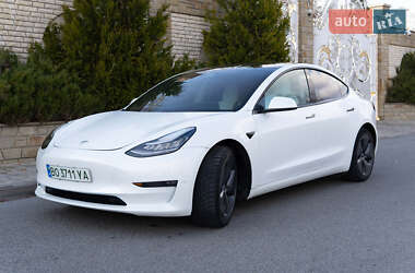 Tesla Model 3  2019