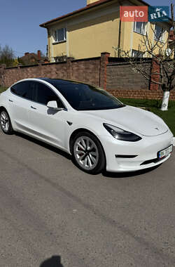 Седан Tesla Model 3 2020 в Рівному