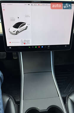 Седан Tesla Model 3 2020 в Рівному