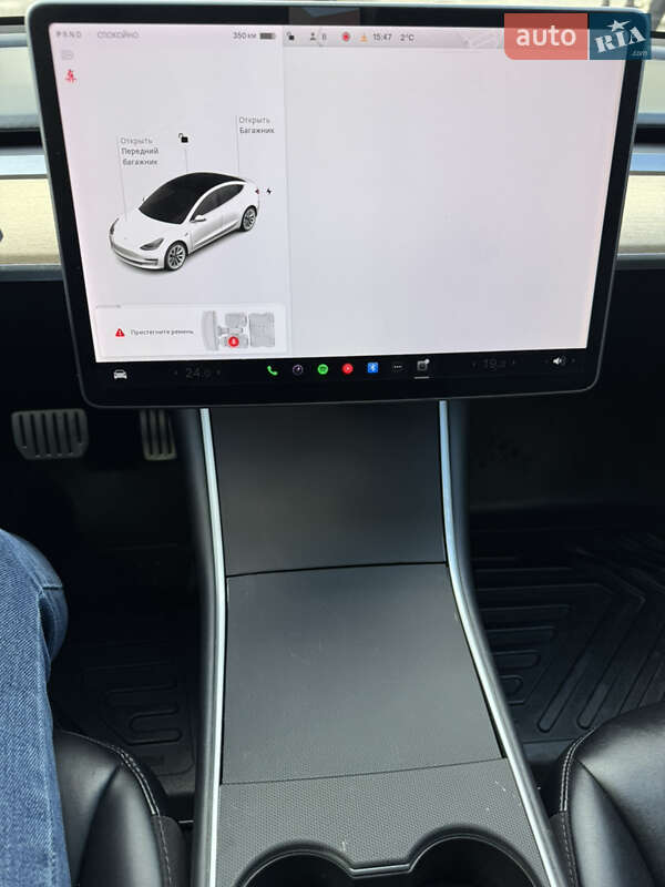 Седан Tesla Model 3 2020 в Рівному