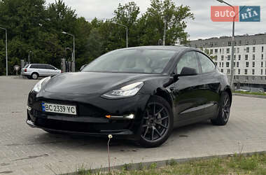 Tesla Model 3  2020