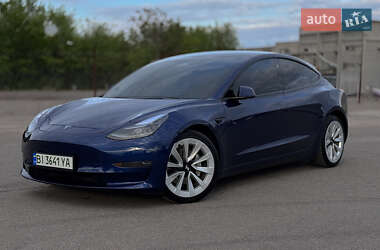 Tesla Model 3  2022