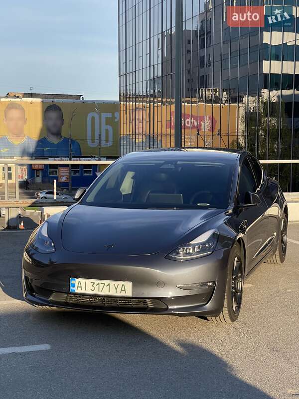 Седан Tesla Model 3 2022 в Киеве фото 3 Седан Tesla Model 3 2022 в Киеве