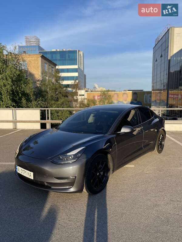 Седан Tesla Model 3 2022 в Киеве фото 4 Седан Tesla Model 3 2022 в Киеве