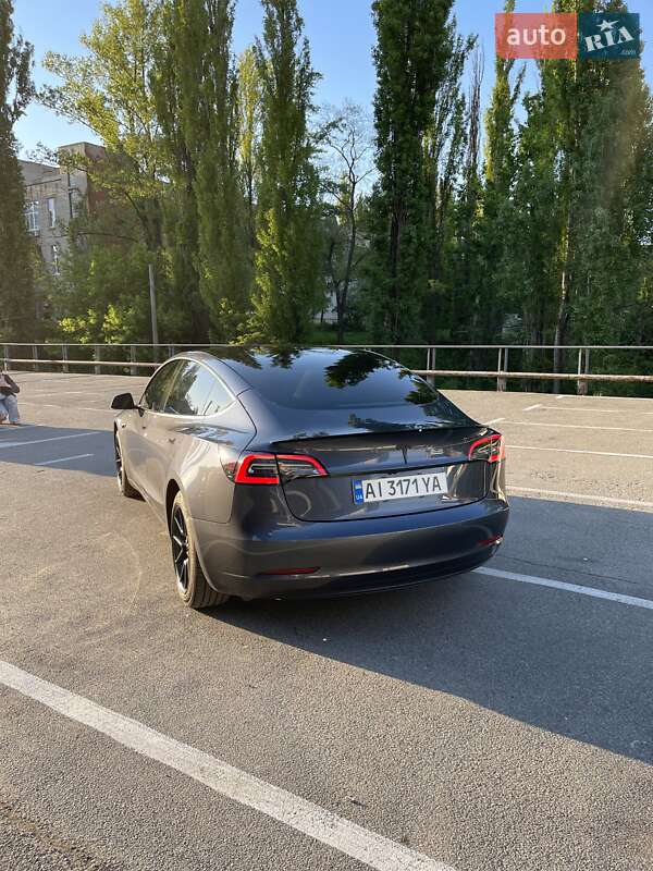Седан Tesla Model 3 2022 в Киеве фото 7 Седан Tesla Model 3 2022 в Киеве