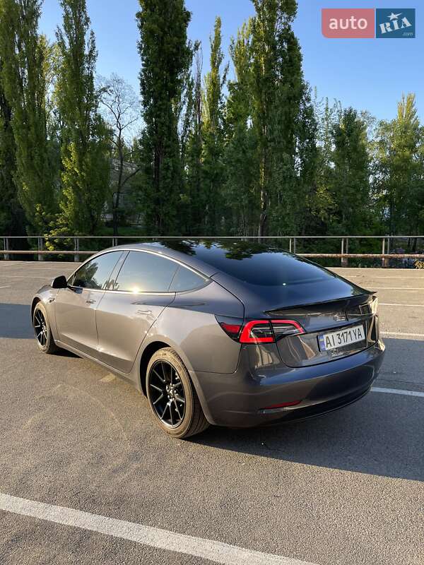 Седан Tesla Model 3 2022 в Киеве фото 6 Седан Tesla Model 3 2022 в Киеве