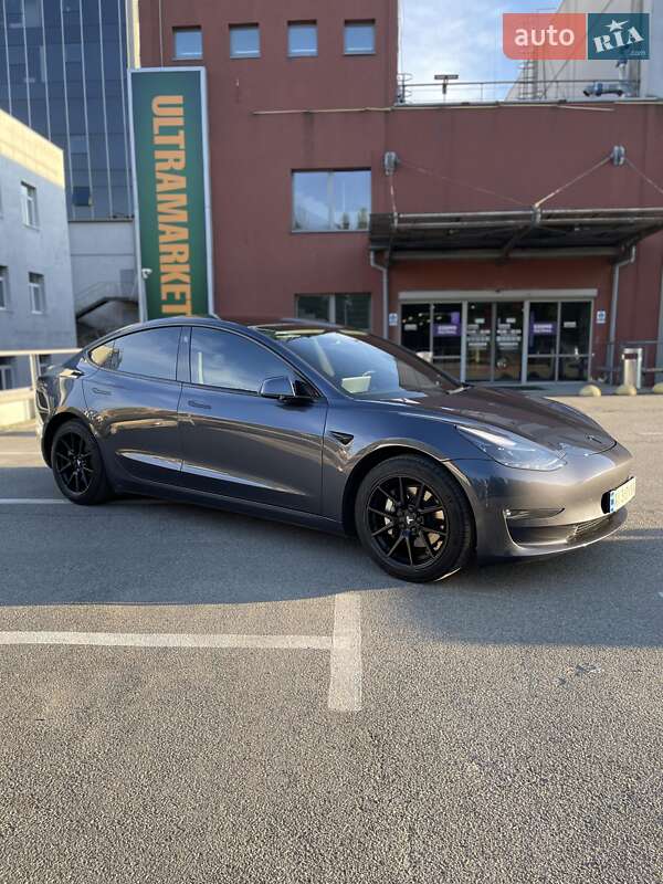 Седан Tesla Model 3 2022 в Киеве фото 13 Седан Tesla Model 3 2022 в Киеве