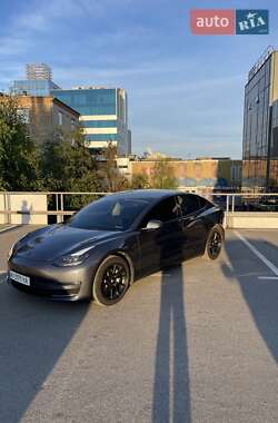 Седан Tesla Model 3 2022 в Киеве фото 24 Седан Tesla Model 3 2022 в Киеве
