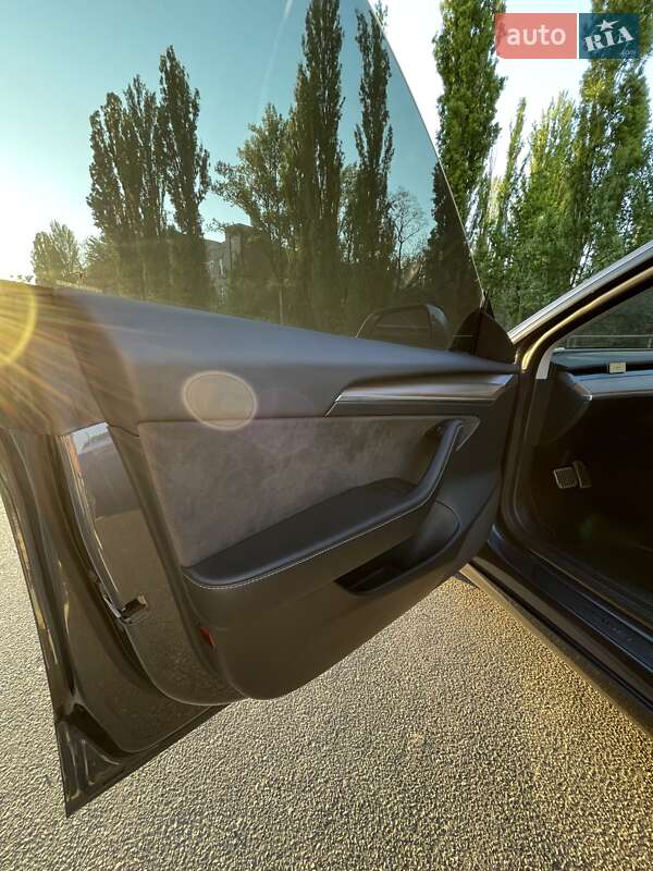 Седан Tesla Model 3 2022 в Киеве фото 27 Седан Tesla Model 3 2022 в Киеве