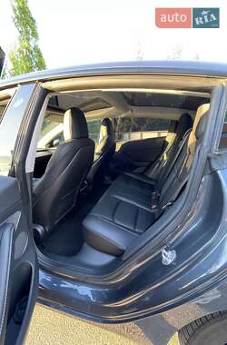 Седан Tesla Model 3 2022 в Киеве фото 29 Седан Tesla Model 3 2022 в Киеве