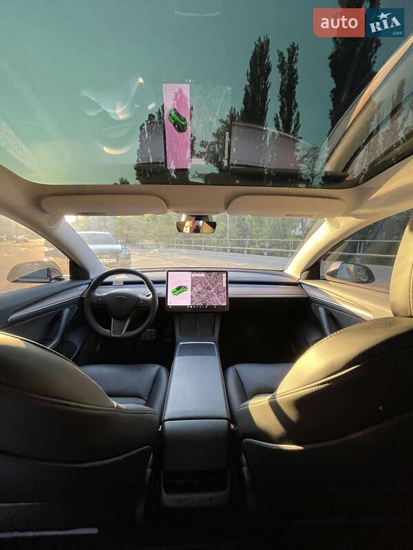 Седан Tesla Model 3 2022 в Киеве фото 31 Седан Tesla Model 3 2022 в Киеве