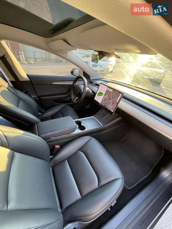 Седан Tesla Model 3 2022 в Киеве фото 36 Седан Tesla Model 3 2022 в Киеве