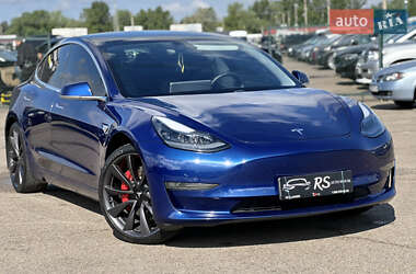 Tesla Model 3  2019