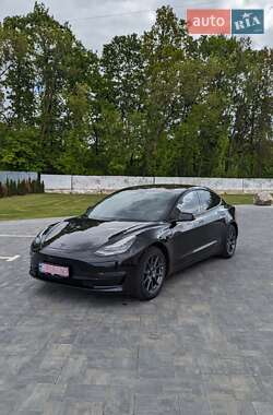 Tesla Model 3  2018