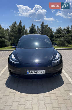 Tesla Model 3  2018