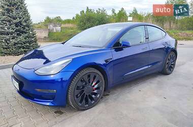 Tesla Model 3  2023