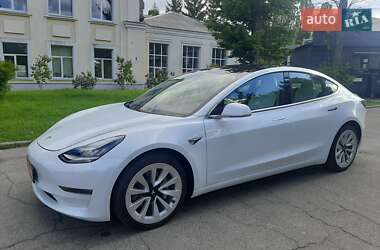 Tesla Model 3  2018