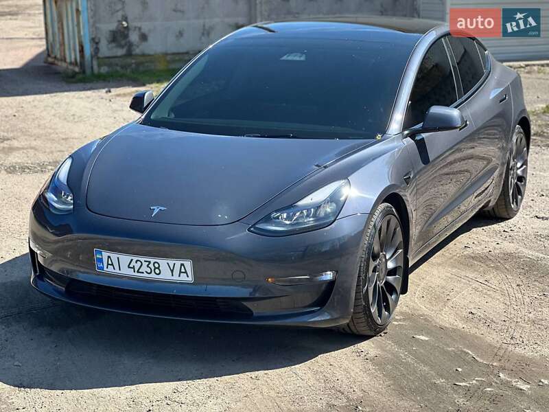 Седан Tesla Model 3 2023 в Фастове