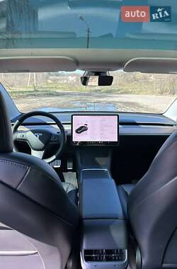 Седан Tesla Model 3 2023 в Фастове