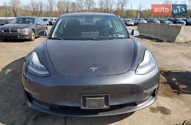Tesla Model 3 2018