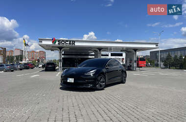 Tesla Model 3  2018