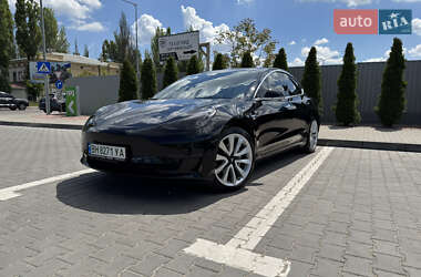 Tesla Model 3  2018