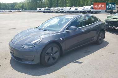 Tesla Model 3  2018
