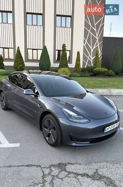 Tesla Model 3  2021