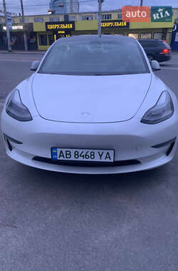Tesla Model 3  2021