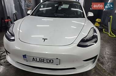 Tesla Model 3 2019