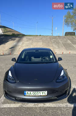 Tesla Model 3  2023