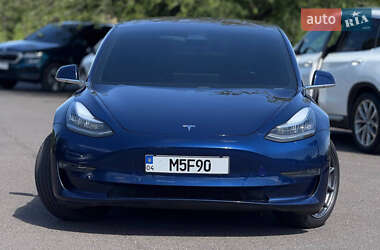 Tesla Model 3  2018
