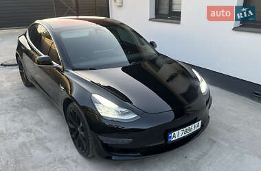 Tesla Model 3  2018