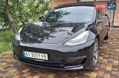 Tesla Model 3  2019