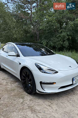 Tesla Model 3  2023