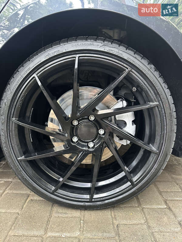 Седан Tesla Model 3 2024 в Черноморске