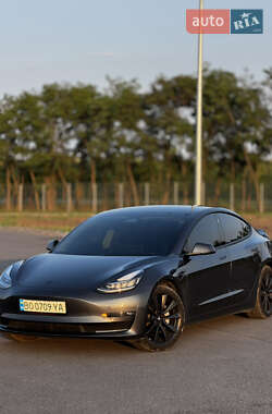 Tesla Model 3  2018