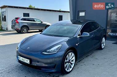 Tesla Model 3 2019