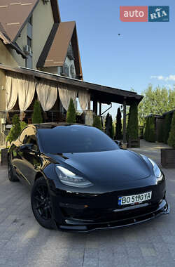Tesla Model 3  2019