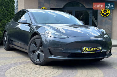 Tesla Model 3  2022