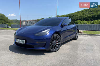 Tesla Model 3  2022