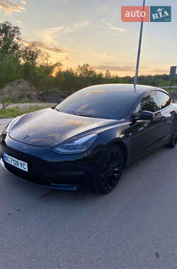 Tesla Model 3  2023