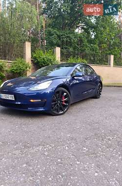 Tesla Model 3  2020