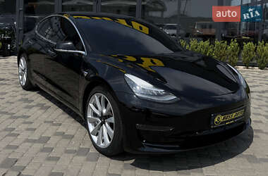 Tesla Model 3  2020