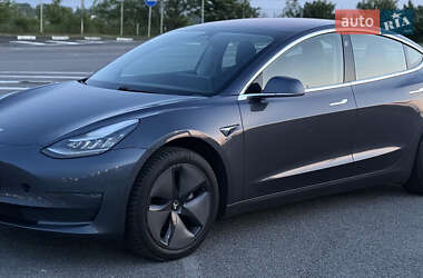 Tesla Model 3  2018