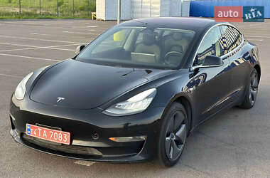 Tesla Model 3  2018