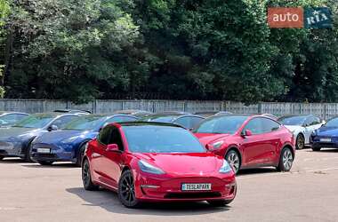 Tesla Model 3  2021