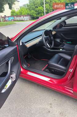 Седан Tesla Model 3 2019 в Києві