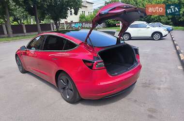 Седан Tesla Model 3 2019 в Києві